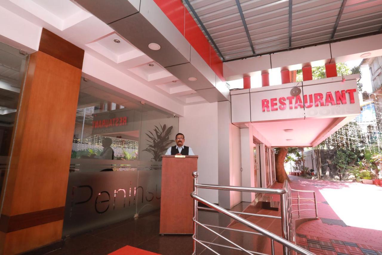 Thrissur Hotel Peninsula מראה חיצוני תמונה